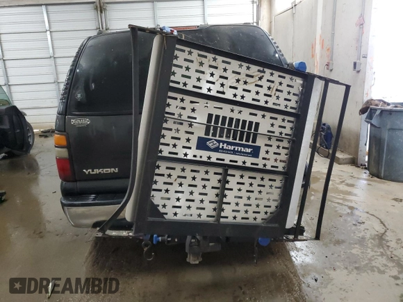 2004 GMC Yukon SLE with VIN 1GKEC13V54R143977, listed as a Copart auction lot 75962344 with 0 mi miles and Non Repairable. Bid and sale history available at carsss.com. Image 6.