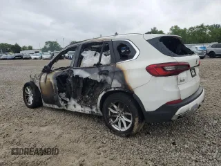 2019 BMW X5 xDrive40i z VIN 5UXCR6C51KLL26404, wystawiony jako Copart lot #58626355 z przebiegiem Nie podano mil oraz Nie do naprawy • Non repairable. Historia ofert i sprzedaży dostępna na DreamBid. Obrazek 2.
