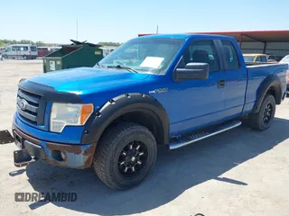 2010 Ford F-150 XL z VIN 1FTEX1EW9AKC34275, wystawiony jako IAAI lot #42183779 z przebiegiem 261 624 mil mil oraz . Historia ofert i sprzedaży dostępna na DreamBid. Obrazek 2.