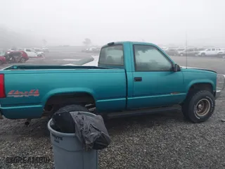 1995 Chevrolet C/K 1500 with VIN 1GCEK14Z9SZ141016, listed as a IAAI auction lot 41795606 with 261,799 mi miles. Bid and sale history available at carsss.com. Image 13.