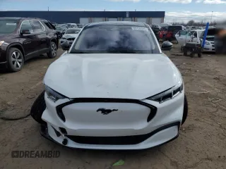 2024 Ford Mustang Mach-E Premium z VIN 3FMTK3SUXRMA22389, wystawiony jako Copart lot #53136585 z przebiegiem 4872 mil mil oraz Szkody całkowita. Historia ofert i sprzedaży dostępna na DreamBid. Obrazek 5.
