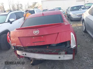 2013 Cadillac ATS z VIN 1G6AA5RA1D0138827, wystawiony jako IAAI lot #41773448 z przebiegiem 180 895 mil mil oraz . Historia ofert i sprzedaży dostępna na DreamBid. Obrazek 16.