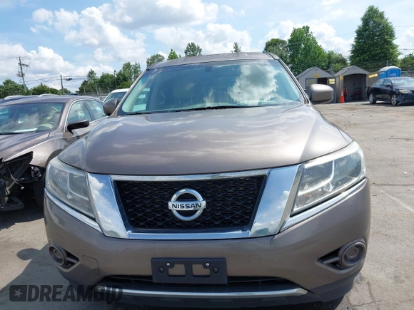 2014 Nissan Pathfinder SL with VIN 5N1AR2MN4EC656991, listed as a IAAI auction lot 42478585 with 153,511 mi miles and . Bid and sale history available at DreamBid. Image 12.