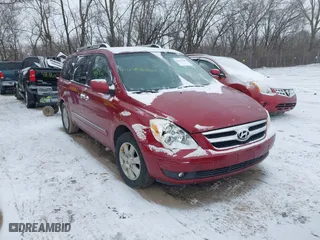 2007 Hyundai Entourage GLS with VIN KNDMC233776028153, listed as a IAAI auction lot 41623634 with 250,131 mi miles. Bid and sale history available at carsss.com. Image 1.