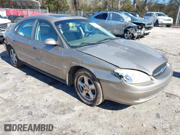 2002 Ford Taurus SES Standard with VIN 1FAFP55S72A256247, listed as a IAAI auction lot 41584035 with 194,270 mi miles. Bid and sale history available at carsss.com. Image 1.