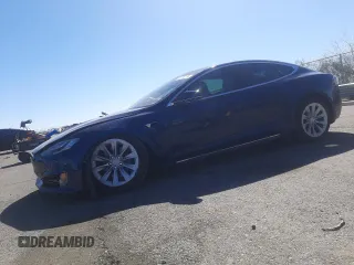 2017 Tesla Model S 100D z VIN 5YJSA1E25HF222360, wystawiony jako Copart lot #56799165 z przebiegiem Nie podano mil oraz Szkoda całkowita • Salvage title. Historia ofert i sprzedaży dostępna na DreamBid. Obrazek 1.