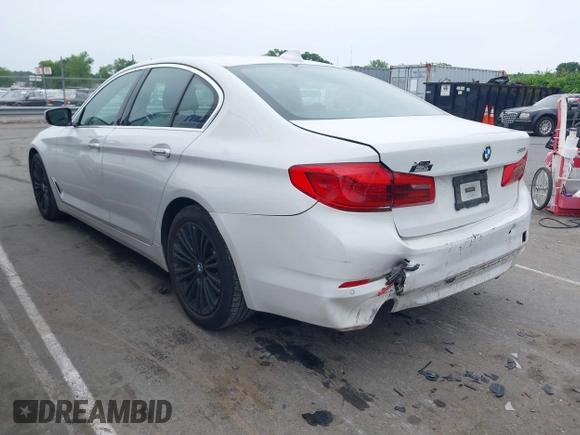 2018 BMW 5 Series 530i xDrive with VIN WBAJA7C5XJG907944, listed as a IAAI auction lot 42290336 with 111,512 mi miles and . Bid and sale history available at DreamBid. Image 3.