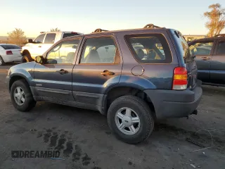 2001 Ford Escape XLS with VIN 1FMYU02141KE82552, listed as a Copart auction lot 78505184 with 223,429 mi miles and Salvage Title. Bid and sale history available at carsss.com. Image 2.