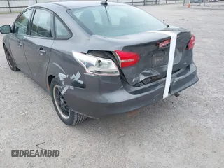 2016 Ford Focus SE with VIN 1FADP3F2XGL280855, listed as a IAAI auction lot 40380378 with 173,877 mi miles and . Bid and sale history available at carsss.com. Image 6.