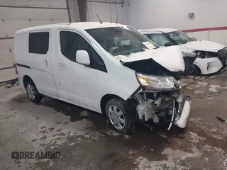 2017 Chevrolet City Express Cargo LS z VIN 3N63M0YN9HK699163, wystawiony jako IAAI lot #41830466 z przebiegiem 91 191 mil mil oraz . Historia ofert i sprzedaży dostępna na DreamBid. Obrazek 1.