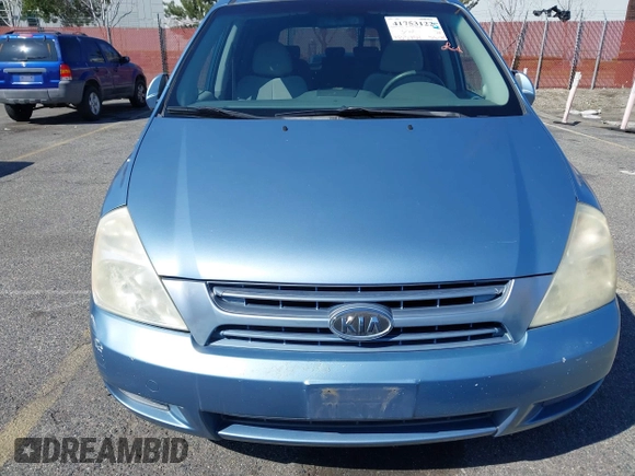 2009 Kia Sedona LX with VIN KNDMB233396300879, listed as a IAAI auction lot 41753122 with 183,754 mi miles. Bid and sale history available at carsss.com. Image 6.