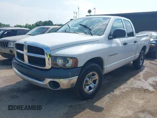 2003 Dodge 1500 ST z VIN 1D7HA18N13S364951, wystawiony jako IAAI lot #42426006 z przebiegiem 290 165 mil mil oraz . Historia ofert i sprzedaży dostępna na DreamBid. Obrazek 2.