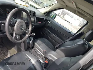 2016 Jeep Patriot High Altitude Edition with VIN 1C4NJRFB7GD789654, listed as a IAAI auction lot 41800088 with 47,739 mi miles. Bid and sale history available at carsss.com. Image 18.