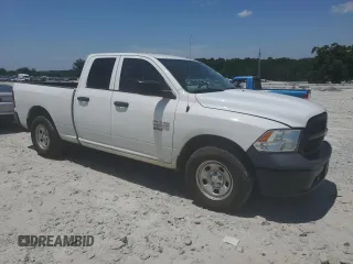 2019 Ram 1500 Tradesman z VIN 1C6RR6FG1KS701925, wystawiony jako Copart lot #57679845 z przebiegiem 129 264 mil mil oraz Szkoda całkowita • Salvage title. Historia ofert i sprzedaży dostępna na DreamBid. Obrazek 4.