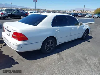 2002 Lexus LS 430 with VIN JTHBN30F520057926, listed as a IAAI auction lot 41849835 with 237,296 mi miles. Bid and sale history available at carsss.com. Image 4.