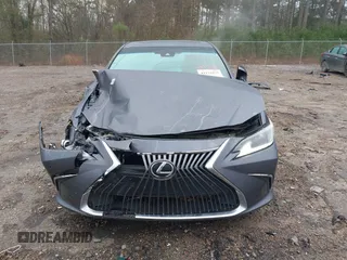 2020 Lexus ES with VIN 58ADZ1B10LU056394, listed as a IAAI auction lot 41172277 with 104,688 mi miles. Bid and sale history available at carsss.com. Image 12.