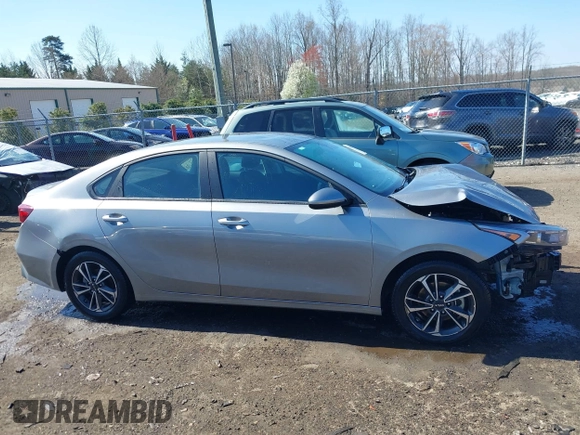 2024 Kia Forte LXS with VIN 3KPF24AD4RE717969, listed as a IAAI auction lot 41894734 with 46,705 mi miles and . Bid and sale history available at DreamBid. Image 14.