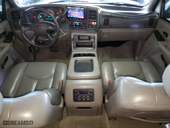 2005 Chevrolet Tahoe Z71 with VIN 1GNEK13T65R273062, listed as a Copart auction lot 81845244 with 193,207 mi miles and Salvage Title. Bid and sale history available at carsss.com. Image 8.