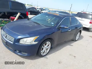 2012 Nissan Maxima S z VIN 1N4AA5AP9CC813310, wystawiony jako IAAI lot #42291077 z przebiegiem 150 359 mil mil oraz . Historia ofert i sprzedaży dostępna na DreamBid. Obrazek 2.