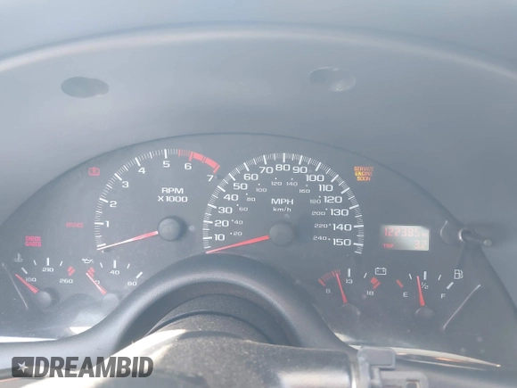 1998 Chevrolet Camaro Z28 z VIN 2G1FP22G2W2118336, wystawiony jako IAAI lot #42112851 z przebiegiem 122 385 mil mil oraz . Historia ofert i sprzedaży dostępna na DreamBid. Obrazek 7.