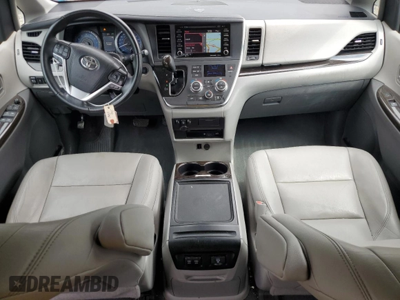 2019 Toyota Sienna XLE z VIN 5TDDZ3DC1KS221250, wystawiony jako Copart lot #59882545 z przebiegiem 85 299 mil mil oraz Szkoda całkowita • Salvage title. Historia ofert i sprzedaży dostępna na DreamBid. Obrazek 8.