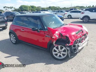 2006 MINI Hardtop with VIN WMWRC33526TK18176, listed as a IAAI auction lot 41643771 with 115,778 mi miles and . Bid and sale history available at DreamBid. Image 1.