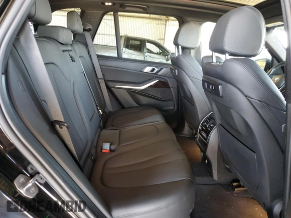 2020 BMW X5 xDrive40i with VIN 5UXCR6C01L9C81731, listed as a Copart auction lot 61017435 with 51,190 mi miles and Salvage title. Bid and sale history available at DreamBid. Image 11.