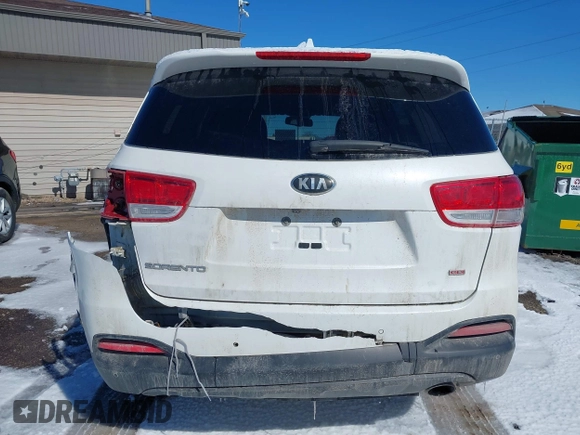 2018 Kia Sorento LX with VIN 5XYPG4A3XJG419446, listed as a IAAI auction lot 41696265 with 96,233 mi miles. Bid and sale history available at carsss.com. Image 17.