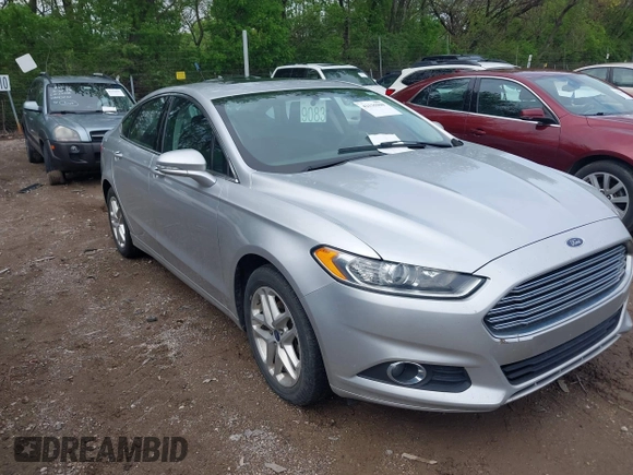 2014 Ford Fusion SE with VIN 3FA6P0HD9ER142812, listed as a IAAI auction lot 42135900 with 174,402 mi miles. Bid and sale history available at carsss.com. Image 1.