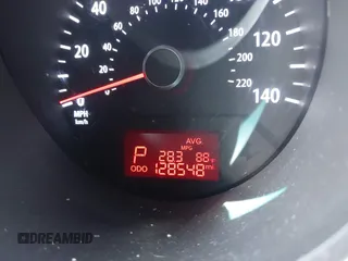 2013 Kia Soul + z VIN KNDJT2A69D7547954, wystawiony jako IAAI lot #42233795 z przebiegiem 128 548 mil mil oraz . Historia ofert i sprzedaży dostępna na DreamBid. Obrazek 7.