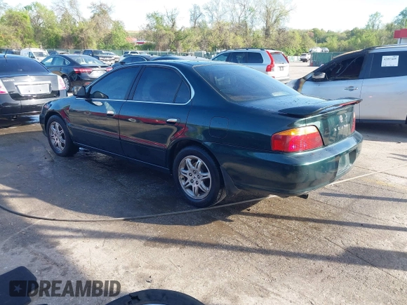 2001 Acura TL with VIN 19UUA56651A025335, listed as a IAAI auction lot 42075347 with 193,938 mi miles. Bid and sale history available at carsss.com. Image 3.