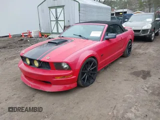 2006 Ford Mustang GT Deluxe with VIN 1ZVFT85H265120003, listed as a IAAI auction lot 41810689 with 93,878 mi miles. Bid and sale history available at carsss.com. Image 18.