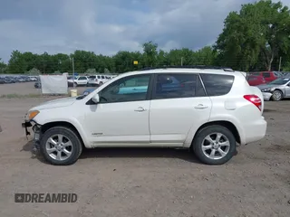 2012 Toyota RAV4 Limited z VIN JTMDF4DV5C5058092, wystawiony jako IAAI lot #42322172 z przebiegiem 216 601 mil mil oraz . Historia ofert i sprzedaży dostępna na DreamBid. Obrazek 15.