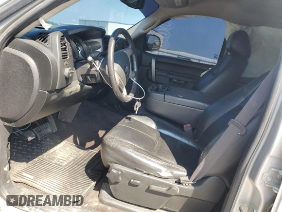 2011 Chevrolet Silverado 1500 LT with VIN 3GCPKSE34BG245681, listed as a Copart auction lot 62513134 with 247,377 mi miles and Salvage Title. Bid and sale history available at DreamBid. Image 7.