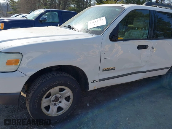2006 Ford Explorer XLS с VIN 1FMEU72E76UB31726, выставлен на аукционе IAAI как лот 41611735 с пробегом 119 009 миль миль и . История ставок и продаж доступна на DreamBid. Изображение 6.