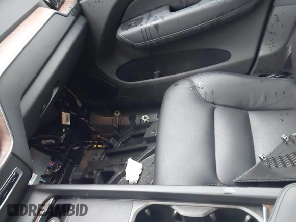 2021 Volvo XC60 Momentum с VIN YV4102RK0M1675302, выставлен на аукционе IAAI как лот 42282668 с пробегом 24 477 миль миль и . История ставок и продаж доступна на DreamBid. Изображение 14.