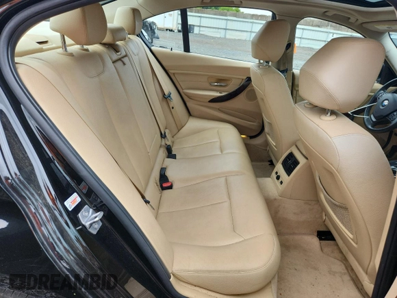 2013 BMW 3 Series 328i xDrive с VIN WBA3B3C5XDJ810037, выставлен на аукционе Copart как лот 65476965 с пробегом 169 569 миль миль и Чистый • Clean title. История ставок и продаж доступна на DreamBid. Изображение 10.