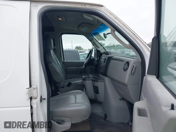 2014 Ford Econoline Cargo Commercial z VIN 1FTNE2EW7EDA00870, wystawiony jako IAAI lot #42384856 z przebiegiem 156 312 mil mil oraz . Historia ofert i sprzedaży dostępna na DreamBid. Obrazek 5.