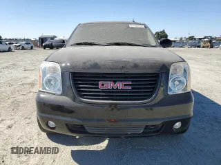 2013 GMC Yukon SLT with VIN 1GKS2CE03DR258564, listed as a Copart auction lot 61439774 with 147,284 mi miles and Salvage Title. Bid and sale history available at carsss.com. Image 5.