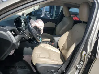 2016 Jeep Cherokee Limited z VIN 1C4PJMDS8GW244937, wystawiony jako Copart lot #54721405 z przebiegiem 151 655 mil mil oraz Szkoda całkowita • Salvage title. Historia ofert i sprzedaży dostępna na DreamBid. Obrazek 7.