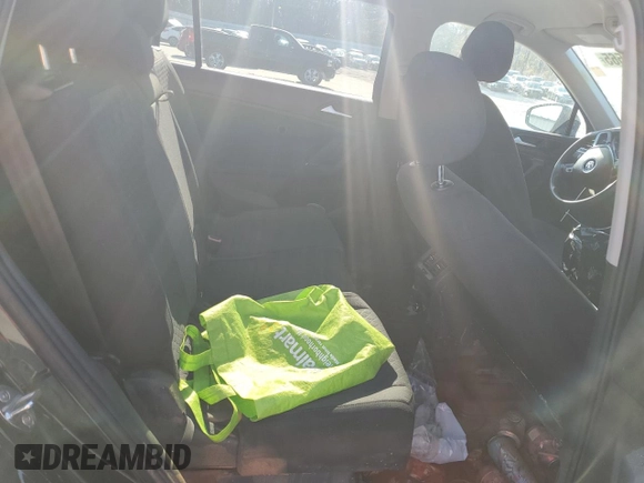 2020 Volkswagen Tiguan S with VIN 3VV0B7AX7LM140709, listed as a Copart auction lot 48071565 with 50,669 mi miles and Salvage title. Bid and sale history available at DreamBid. Image 10.