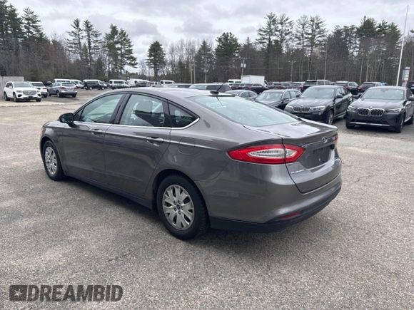 2013 Ford Fusion S with VIN 3FA6P0G76DR210414, listed as a IAAI auction lot 41981062 with 195,306 mi miles. Bid and sale history available at carsss.com. Image 3.