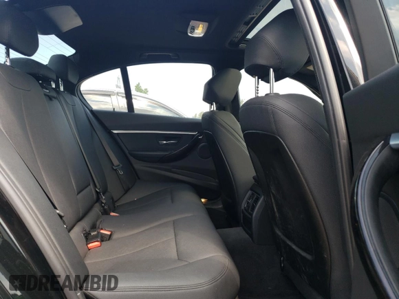 2018 BMW 3 Series 330i xDrive with VIN WBA8D9G57JNU69424, listed as a Copart auction lot 60550005 with 106,769 mi miles and Clean title. Bid and sale history available at DreamBid. Image 10.