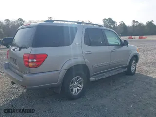 2004 Toyota Sequoia SR5 with VIN 5TDZT34A14S235027, listed as a IAAI auction lot 41853637 with 339,948 mi miles. Bid and sale history available at carsss.com. Image 4.