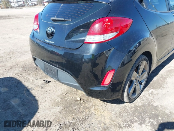 2012 Hyundai Veloster w/Black Int с VIN KMHTC6AD8CU046029, выставлен на аукционе IAAI как лот 41664151 с пробегом 163 523 миль миль и . История ставок и продаж доступна на DreamBid. Изображение 6.