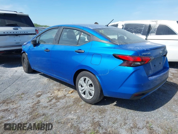 2020 Nissan Versa S z VIN 3N1CN8DV2LL817693, wystawiony jako IAAI lot #41591773 z przebiegiem 60 866 mil mil oraz . Historia ofert i sprzedaży dostępna na DreamBid. Obrazek 3.