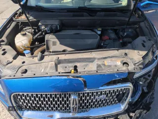 2020 Lincoln Nautilus Reserve z VIN 2LMPJ8KP9LBL03799, wystawiony jako Copart lot #54227305 z przebiegiem 45 969 mil mil oraz Szkoda całkowita • Salvage title. Historia ofert i sprzedaży dostępna na DreamBid. Obrazek 12.