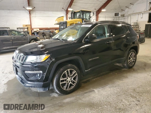 2017 Jeep Compass Latitude z VIN 3C4NJDBB6HT650913, wystawiony jako Copart lot #61908455 z przebiegiem 83 411 mil mil oraz Szkoda całkowita • Salvage title. Historia ofert i sprzedaży dostępna na DreamBid. Obrazek 1.