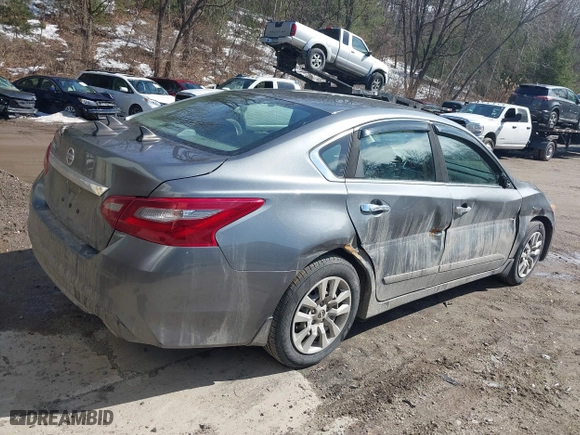 2018 Nissan Altima 2.5 SL with VIN 1N4AL3AP5JC223357, listed as a IAAI auction lot 41754212 with 106,209 mi miles. Bid and sale history available at carsss.com. Image 4.