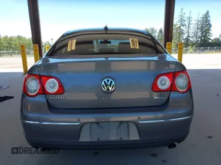 2006 Volkswagen Passat 3.6L V6 z VIN WVWDU73C16P152339, wystawiony jako IAAI lot #42194918 z przebiegiem 167 399 mil mil oraz . Historia ofert i sprzedaży dostępna na DreamBid. Obrazek 16.